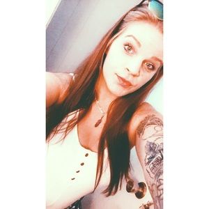 Meet your Posher, Ashley